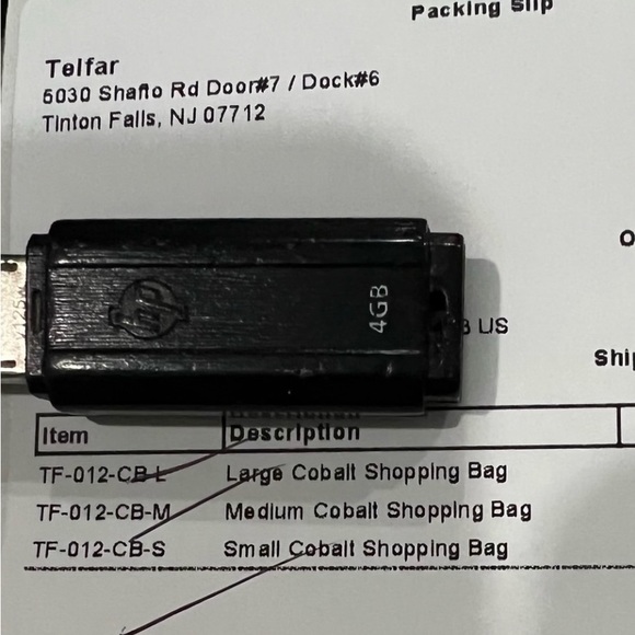 Telfar tote bag. Size small. Newest drop color Cobalt blue. Happy Poshing 🌺 - Picture 4 of 4